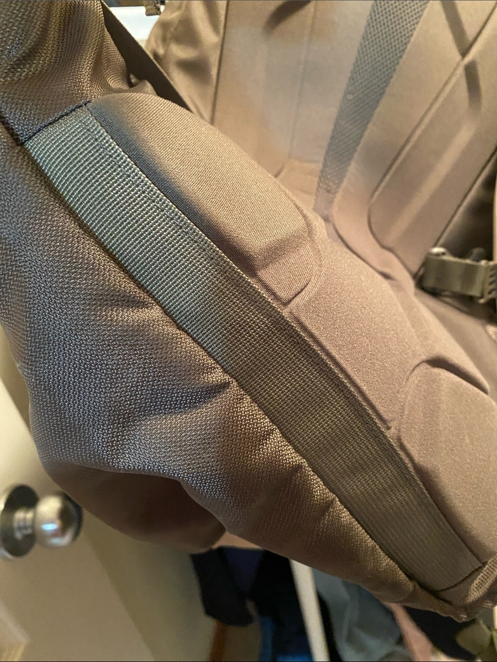 Gregory Trinity 18L Women's Daypack - Hiking Backpack - Picture 4 of 6